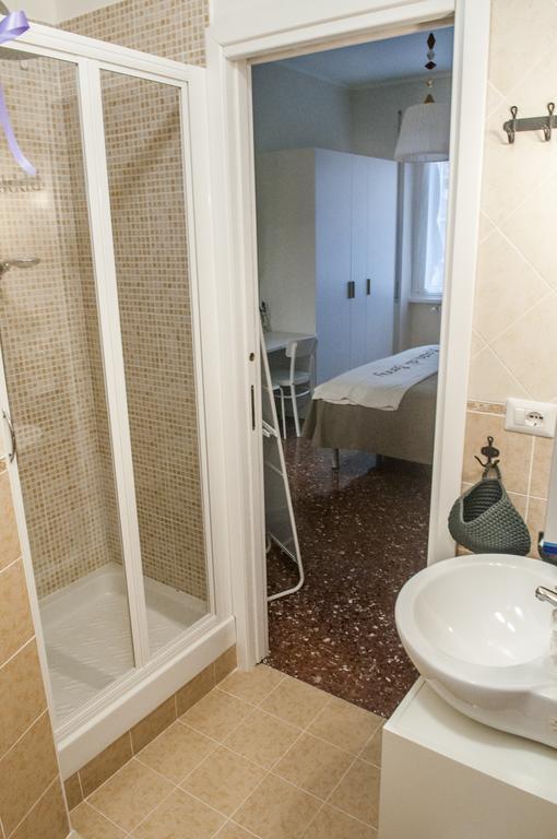 Отель A Casa Di Benny Рим Экстерьер фото